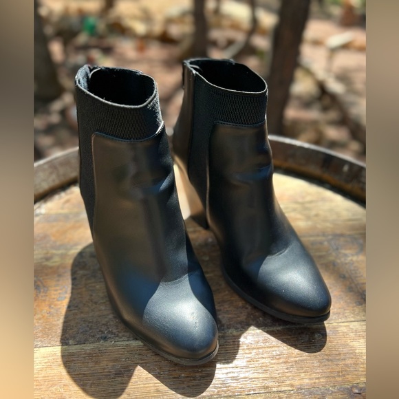 APT 9 Apal Marine Black Ankle Boots Size 10 M - Picture 3 of 9